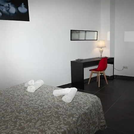 Flats Puente Ademuz De 3 Apartamento