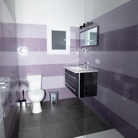 Flats Puente Ademuz De 3 Apartamento