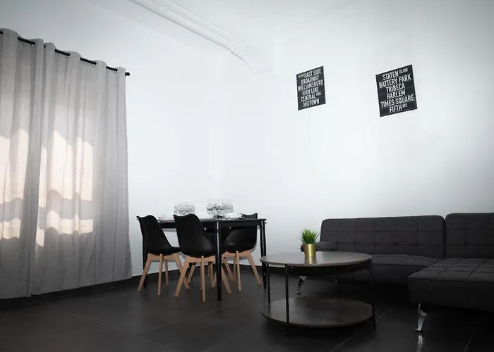 Flats Puente Ademuz De 3 Lägenhet